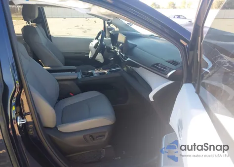 2025 Toyota Sienna Xle z USA, uszkodzony, nr VIN 5TDYRKEC1SS225177